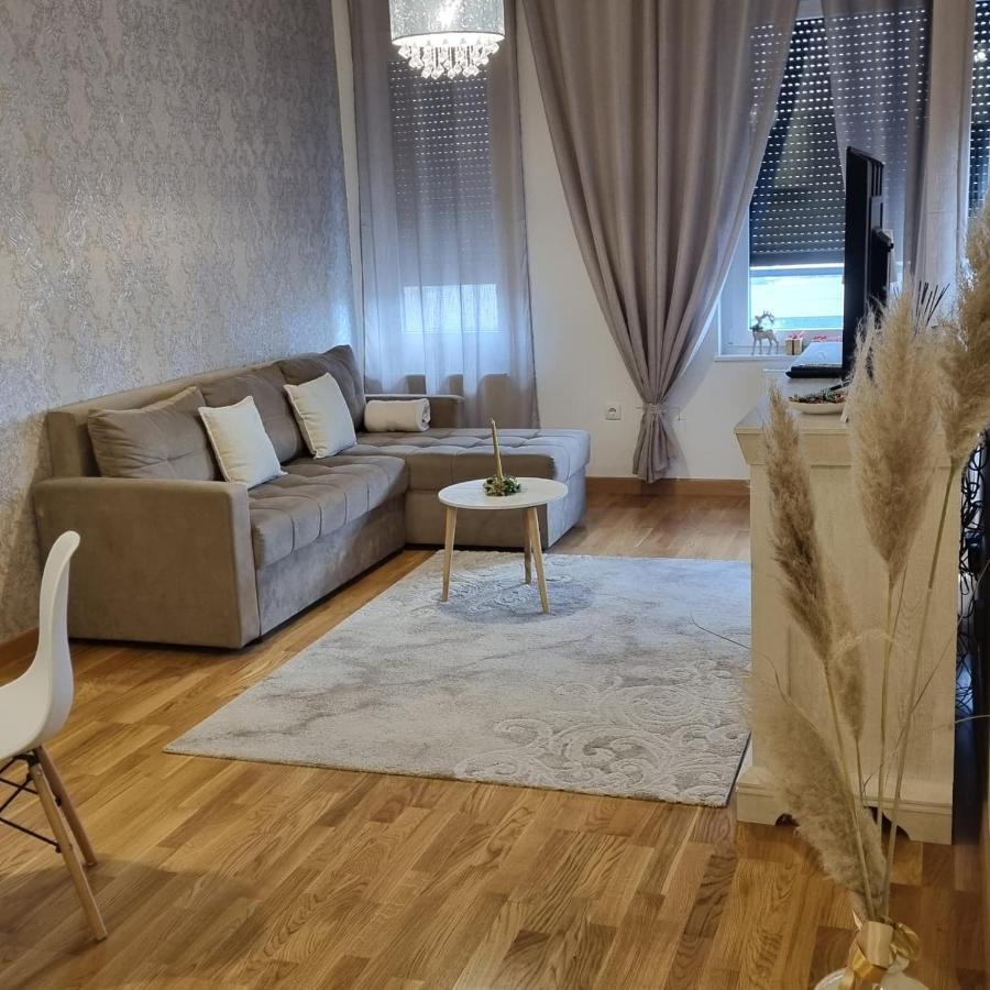Ferienwohnung Apartman Anamarija Banja Luka Exterior foto